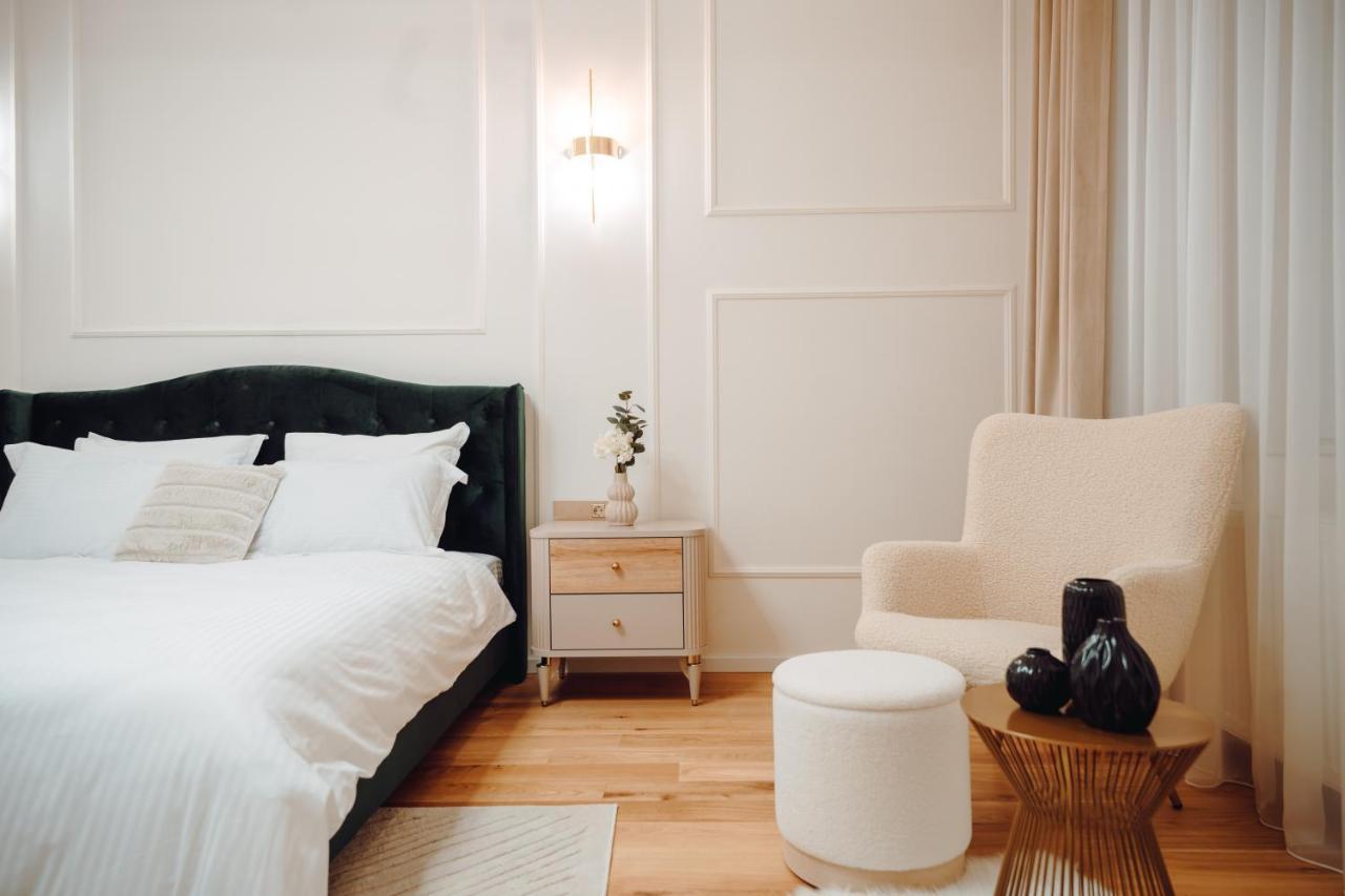 Fabulous And Fancy City Center Designer Apartment كلوج-نابوكا المظهر الخارجي الصورة