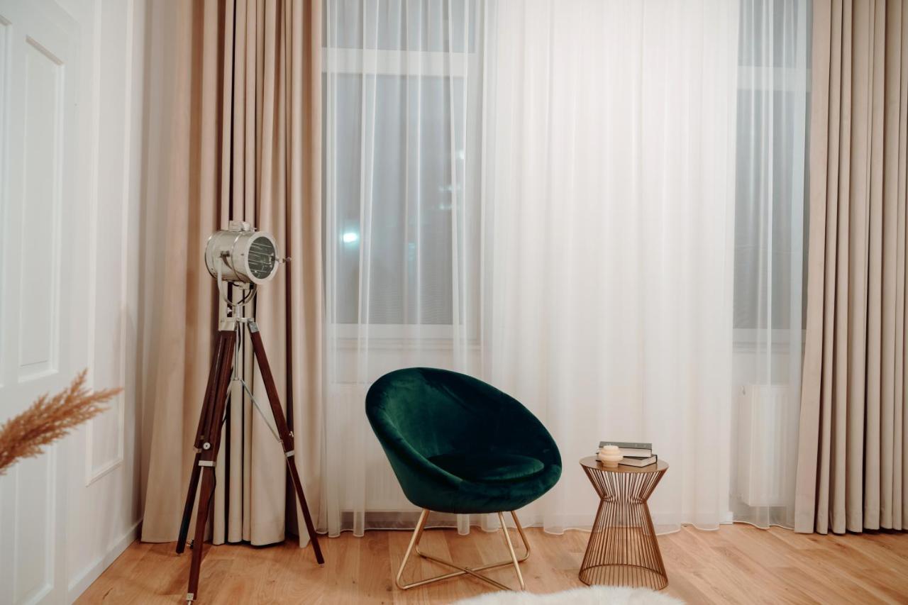 Fabulous And Fancy City Center Designer Apartment كلوج-نابوكا المظهر الخارجي الصورة