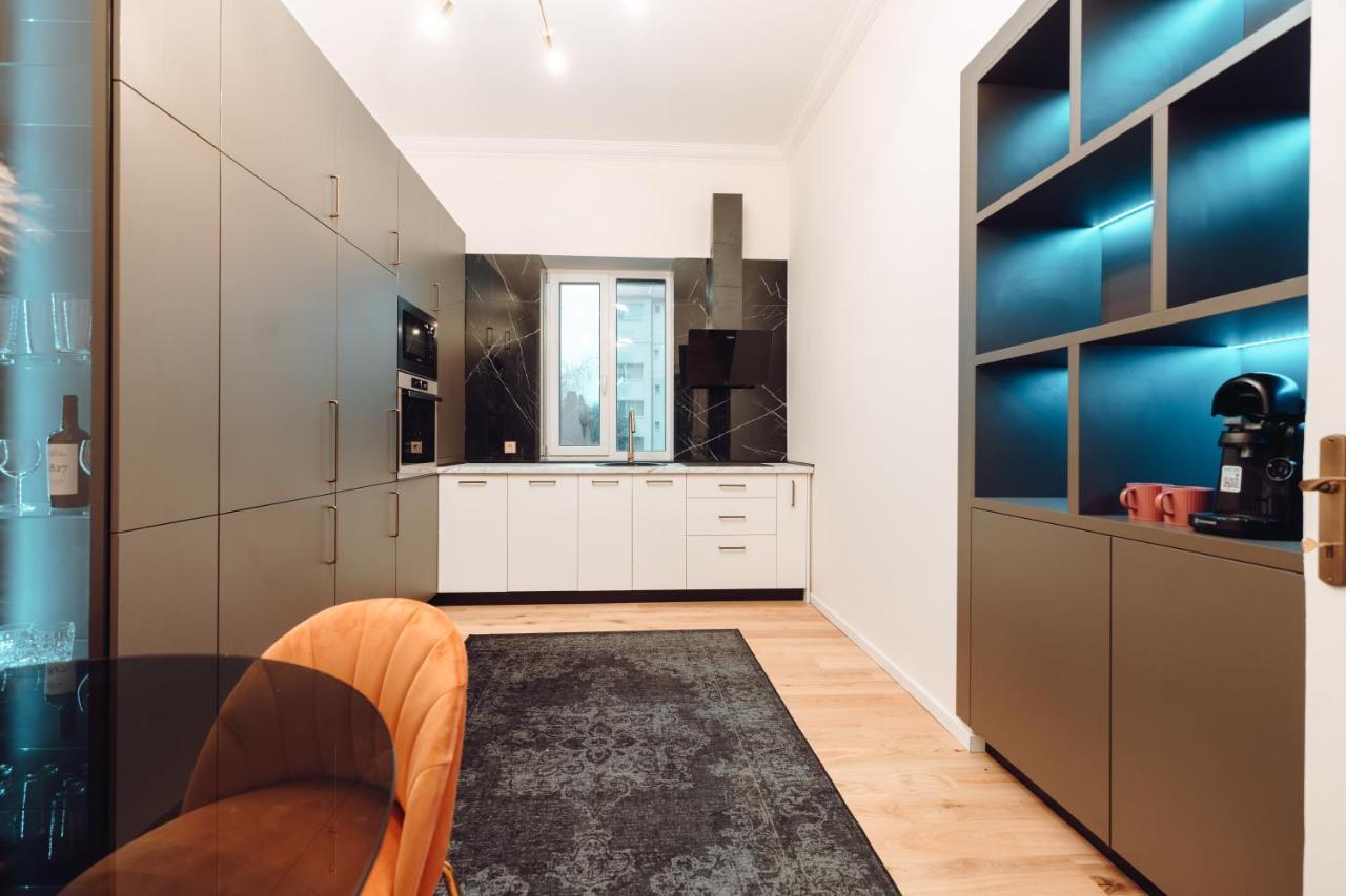 Fabulous And Fancy City Center Designer Apartment كلوج-نابوكا المظهر الخارجي الصورة