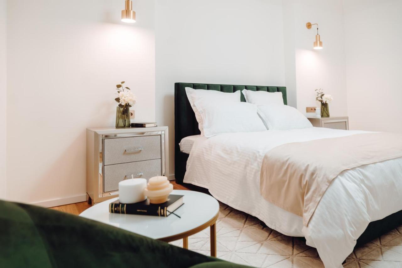 Fabulous And Fancy City Center Designer Apartment كلوج-نابوكا المظهر الخارجي الصورة